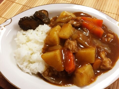 野菜ごろごろ！ポークカレーライス